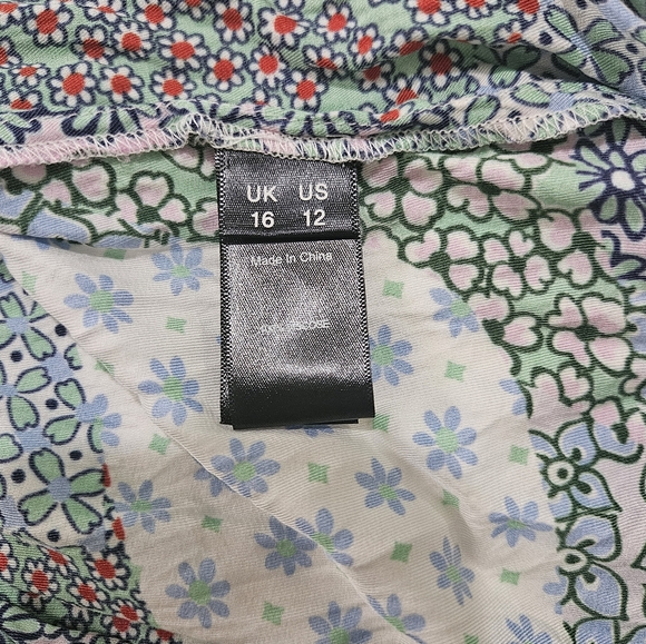 KITRI Jolene Mixed Floral Print Shirred Dress  - Picture 9 of 12